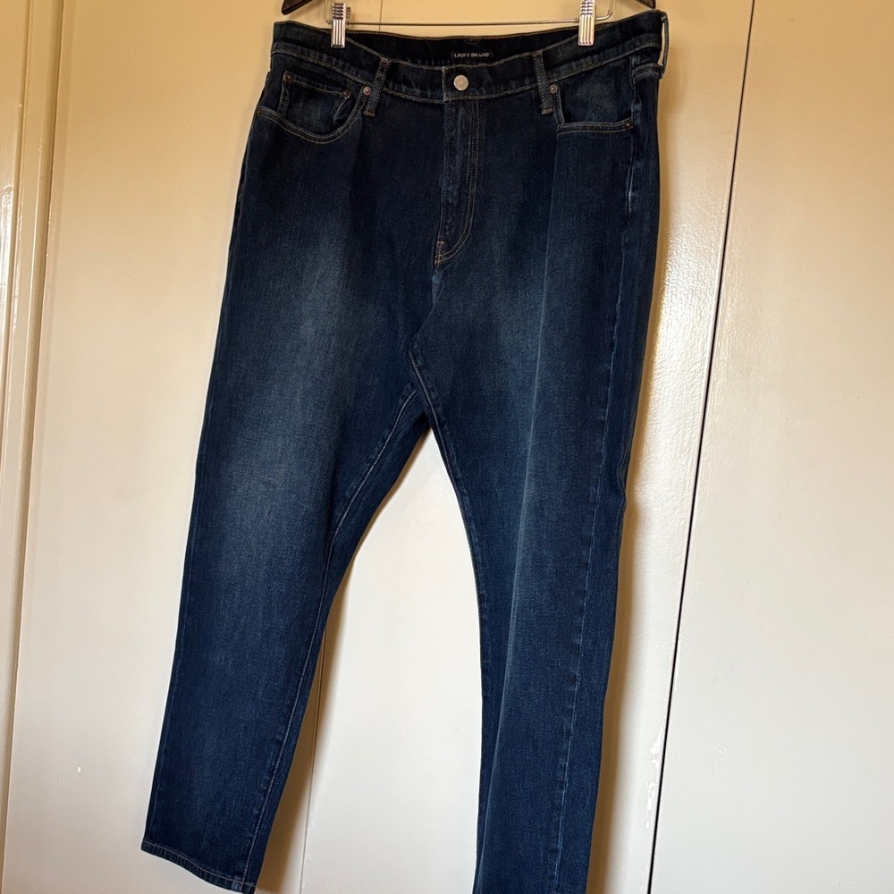 Lucky Brand Dark Jeans 410 Athletic Slim ALTERED 40x30, inseam is 29